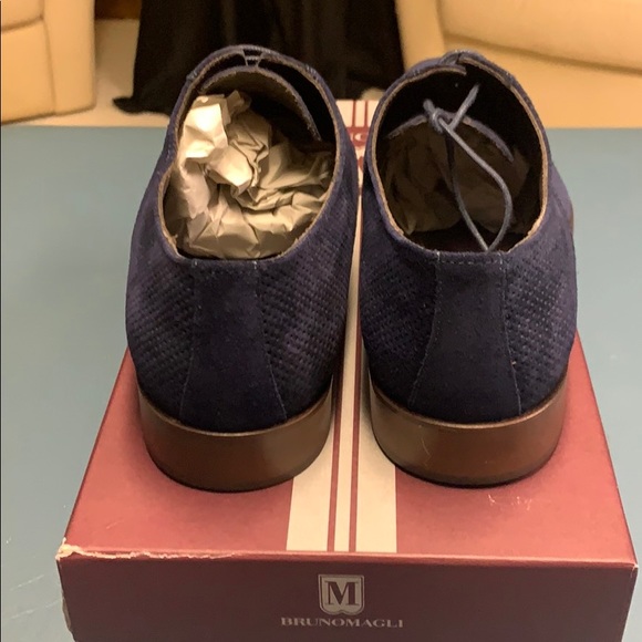 Bruno Magli Caymen Perforated - Picture 3 of 6